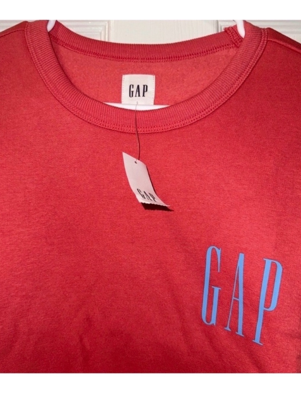 GAP Men's Coral-Pink Crewneck Sweatshirt - Picture 8 of 8